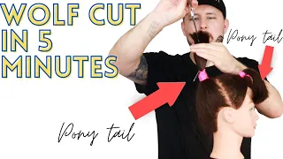 HOW TO CUT A WOLF CUT IN 5 MINUTES - TIKTOK HAIRCUT TREND - WOLF CUT TUTORIAL hair trends 2021