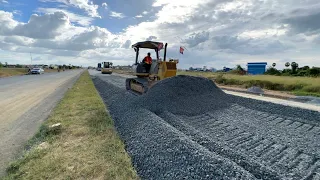 Amazing Kumatsu Bulldozer Use His Power Pushing Gravel Building The New Road | Best Dump Truck