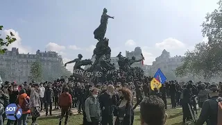 68 задержаний, разбитые витрины и пожар. Как прошел Первомай в Париже