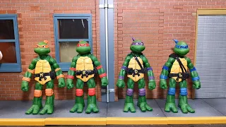 Mezco Teenage Mutant Ninja Turtles Cartoon Edition