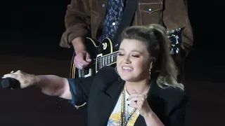 Kelly Clarkson - A Moment Like This (08192023 - Bakkt Theater, Las Vegas NV)