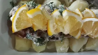 Хек запечённый с картошкой в духовке и палочки из кабачков.Hake baked with potatoes in the oven