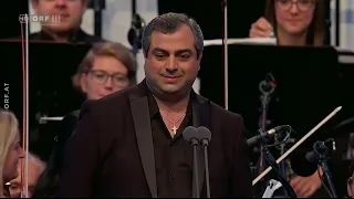 Arsen Soghomonyan - ¡Mamma! quel vino è generoso!