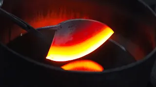 The sharpest tuna knife /Taiwanese Pot bellied Fish Knife making /  Handmade knife Detailed video