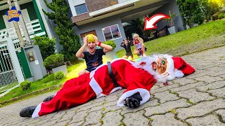 ENCONTRAMOS O PAPAI NOEL DESMAIADO E MACHUCADO NO MEIO DA RUA O GAEL FICOU DESESPERADO !!!