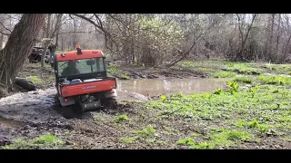 Crazy Kubota 1100C RTV | Mudlite Tires making it threw the swamp.