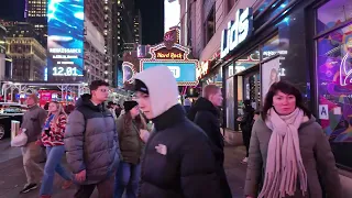 Rush Hour in NYC : 7th Avenue Walk from Times Square to Greenwich Village | December 2023