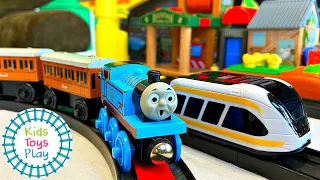 Intelino and Thomas the Train Rush Around Sodor