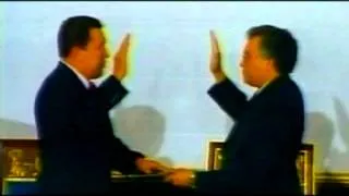 Hugo Chávez juró cumplir la Constitución en 2000
