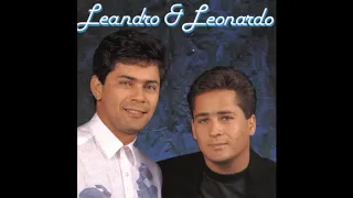 Paz na Cama - Leandro e Leonardo