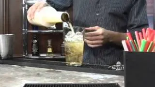 How to Make the Beach Cruiser Mixed Drink