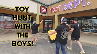Toy Hunting at the World Famous TOY DEPARTMENT and GEM CITY COMIC CON