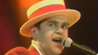 Elton John - Goodbye Yellow Brick Road - Wembley 1984 (HQ Audio)