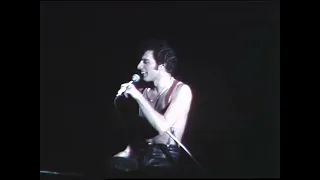 Dreamers Ball - Queen Live In Paris 1st March 1979 [50 FPS] (Clean-Up & Matrix)