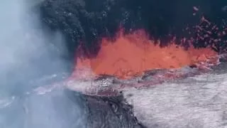 Kīlauea Volcano, Halemaʻumaʻu Crater, Summit Vent Lava Lake (4K B-Roll)