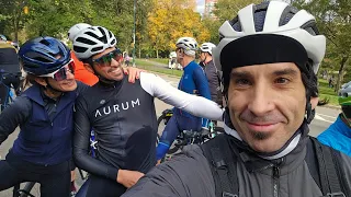 Rodando con uno de los mejores ciclistas de todos los tiempos en Central Park NYC. Alberto Contador