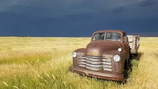 Abandoned Trucks |  Old abandoned rusty trucks