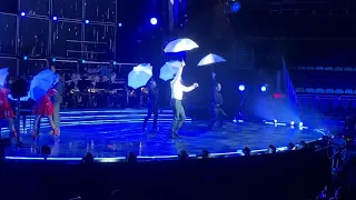 Hugh Jackman - Lucky Be A Lady / Singing in the Rain 10/09/2019