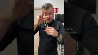 Lifehack with chopsticks 🥢🥢🥢