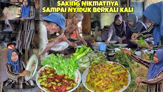 Matak Ponyo.. Masak Untuk Yg Kerja di Sawah, Olahan Kelapa Muda Kacang Udang, Sambel Pete, Maknyus..