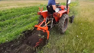 Минитрактор Уралец 220 - Суровые испытания картофелекопалки