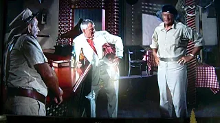 Fight scene - John Wayne & Lee Marvin