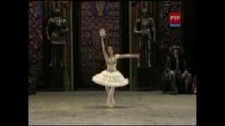 Natalia Osipova in "La Esmeralda" Highlight Scenes from Bolshoi debut