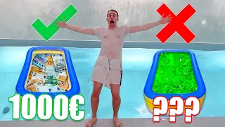 FALLE NICHT IN DEN FALSCHEN POOL Challenge ! 😱 (mit Julian) II RayFox