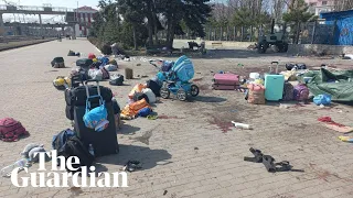 Evacuees lie dead at Kramatorsk train station after Russian missile strike