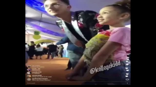 Machine Gun Kelly Coolin With His Daughter On The Nickelodeon Orange Carpet