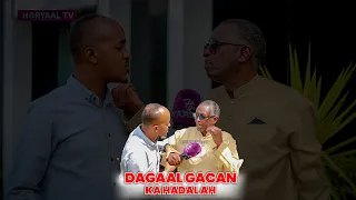 DEGDEG: Ramaax oo u Gacan Qaaday Weriye Horyaal Tv ah oo Su'aalo Weydiiyey