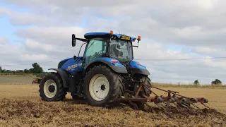 New Holland T6 180 CULTIVATING.