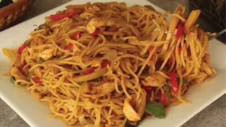 Chicken Chilli Dry Chowmein 😍 Recipe By Chef Hafsa