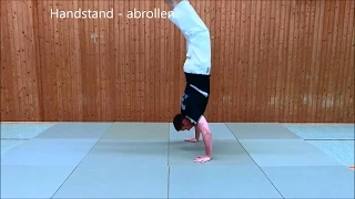 Handstand mit Rolle