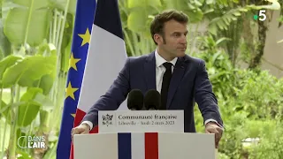 L'influence française en recul en Afrique - Reportage #cdanslair 03.03.2022