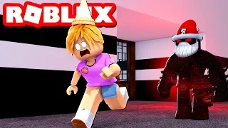 SISTER ESCAPES THE BEAST in ROBLOX FLEE THE FACILITY!!