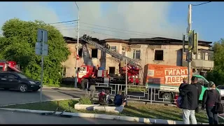 Пожар на пересечении Воровского и 9 Января в Барнауле