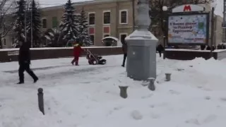 2016 01 18  Поездка в центр Харькова  Заснеженный город  пл  Свободы