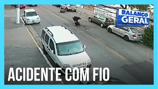 Entregador sofre acidente após fio solto atingir moto na zona leste de SP