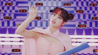 Twice Scientist but it's just momo's screentime