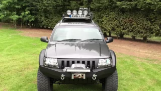 Jeep Grand Cherokee WJ V8 (Grey Thunder)