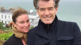 ASÍ VIVE PIERCE BROSNAN LUEGO  DE VARIAS TRAGEDIAS EN SU VIDA