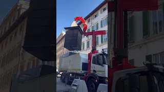 Italian garbage truck!