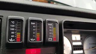 Digifiz mini gauges on MK2 Golf R32