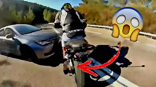 😱 IL EVITE LA M0RT À MOTO !😱 (caca dans le calçon)