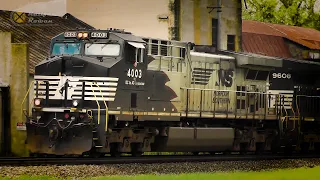 NS 4003 + 1065 S&A Heritage on the B Line