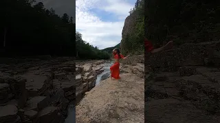 Река Милоградовка. Танец на водопаде "Дивный"