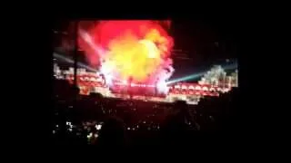 Roger Waters - The Wall - Orlando, FL - 2012 - Fallen Loved Ones.wmv