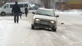 Карагандинцы поставили «двойку» акиму за состояние дорог и тротуаров