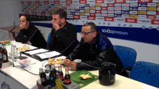 Arminia Bielefeld: Spieler stürmen die Pressekonferenz